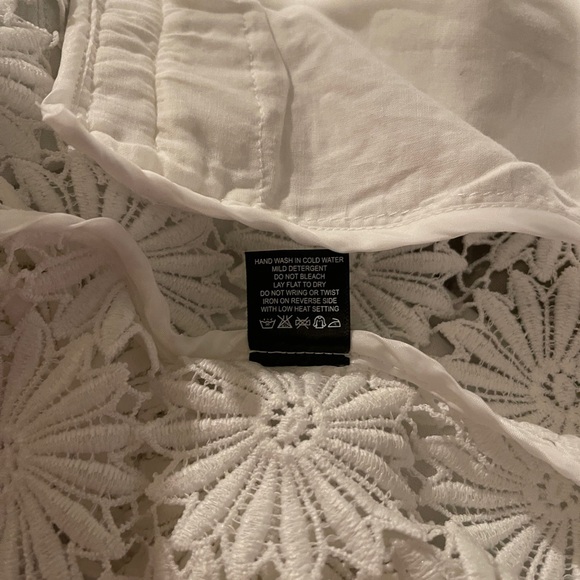 Berek Peek-A-Boo 3D Open Floral White Blazer Jacket Small NWT - Picture 10 of 10